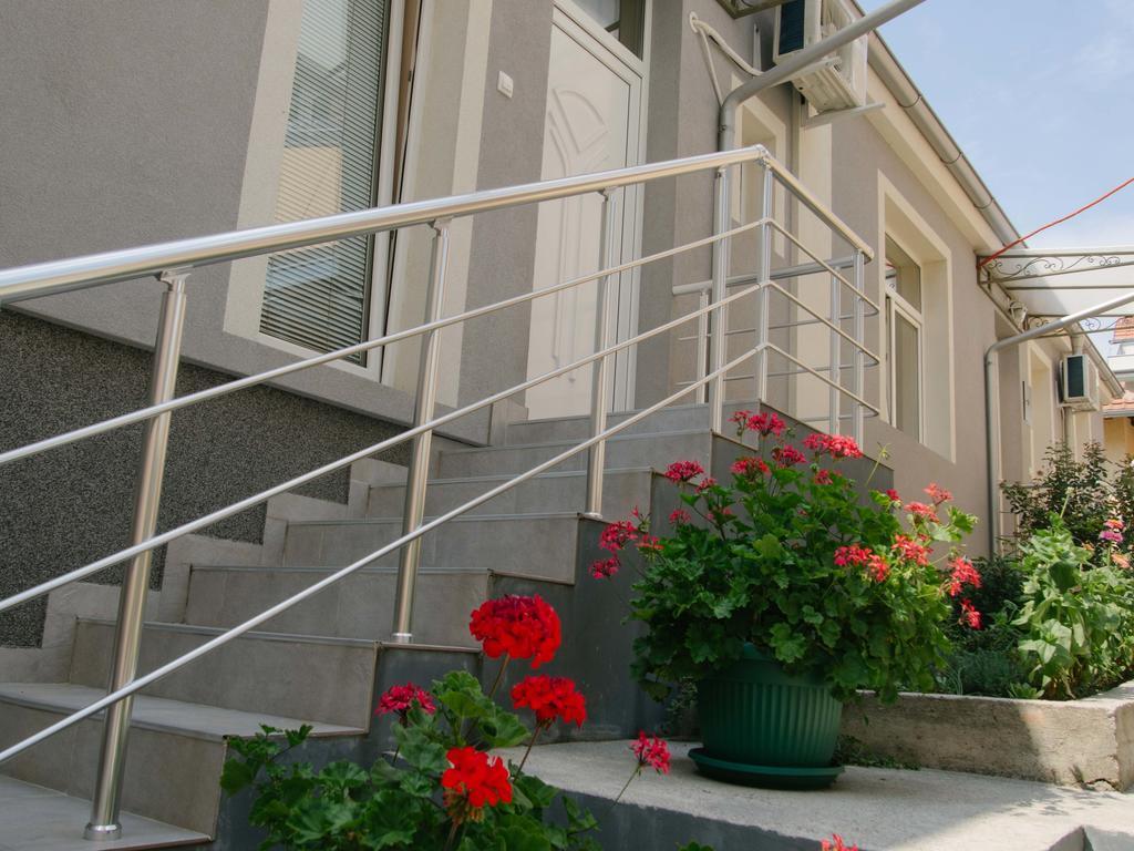 Apartments Paradisos Kragujevac Habitación foto